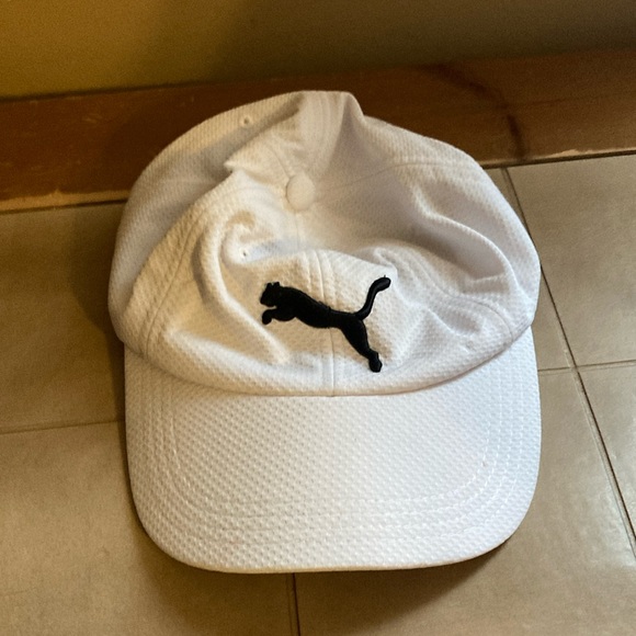 Puma hat OS 🌺‎ - Picture 1 of 5